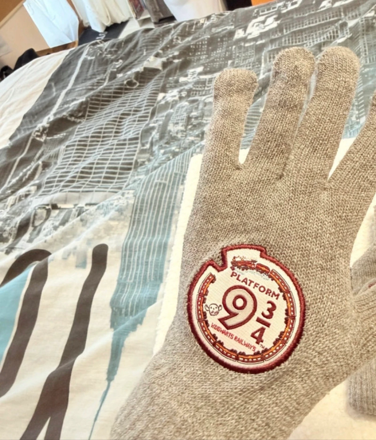 Grey Harry Potter gloves – photo 5